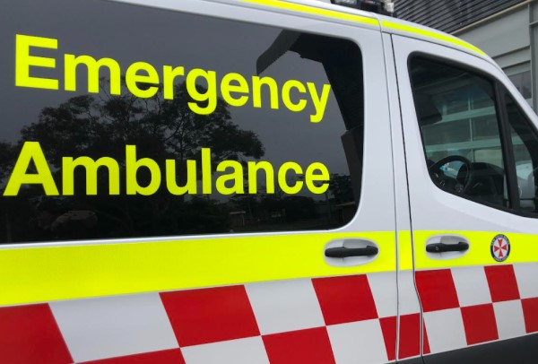 NSW_Ambulance_2_credit_Peter_Andrea.jpg