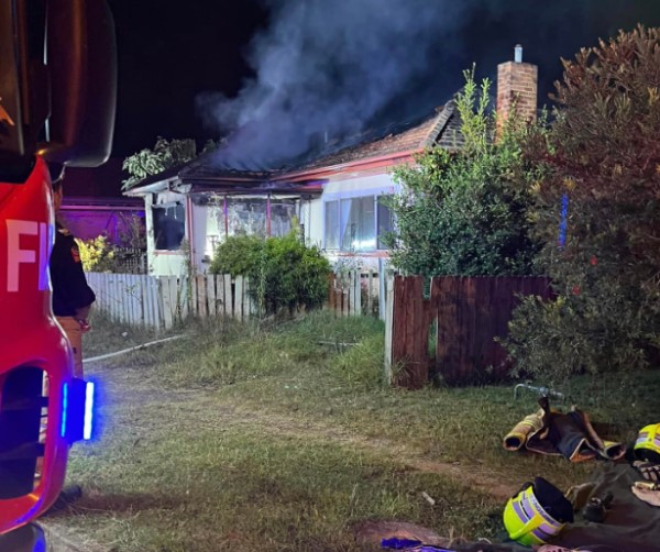 Nowra_House_fire_2_credit_NSW_Fire_and_Rescue.jpg