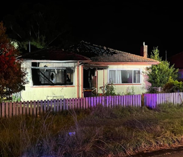 Nowra_House_fire_NSW_Fire_and_Rescue.jpg
